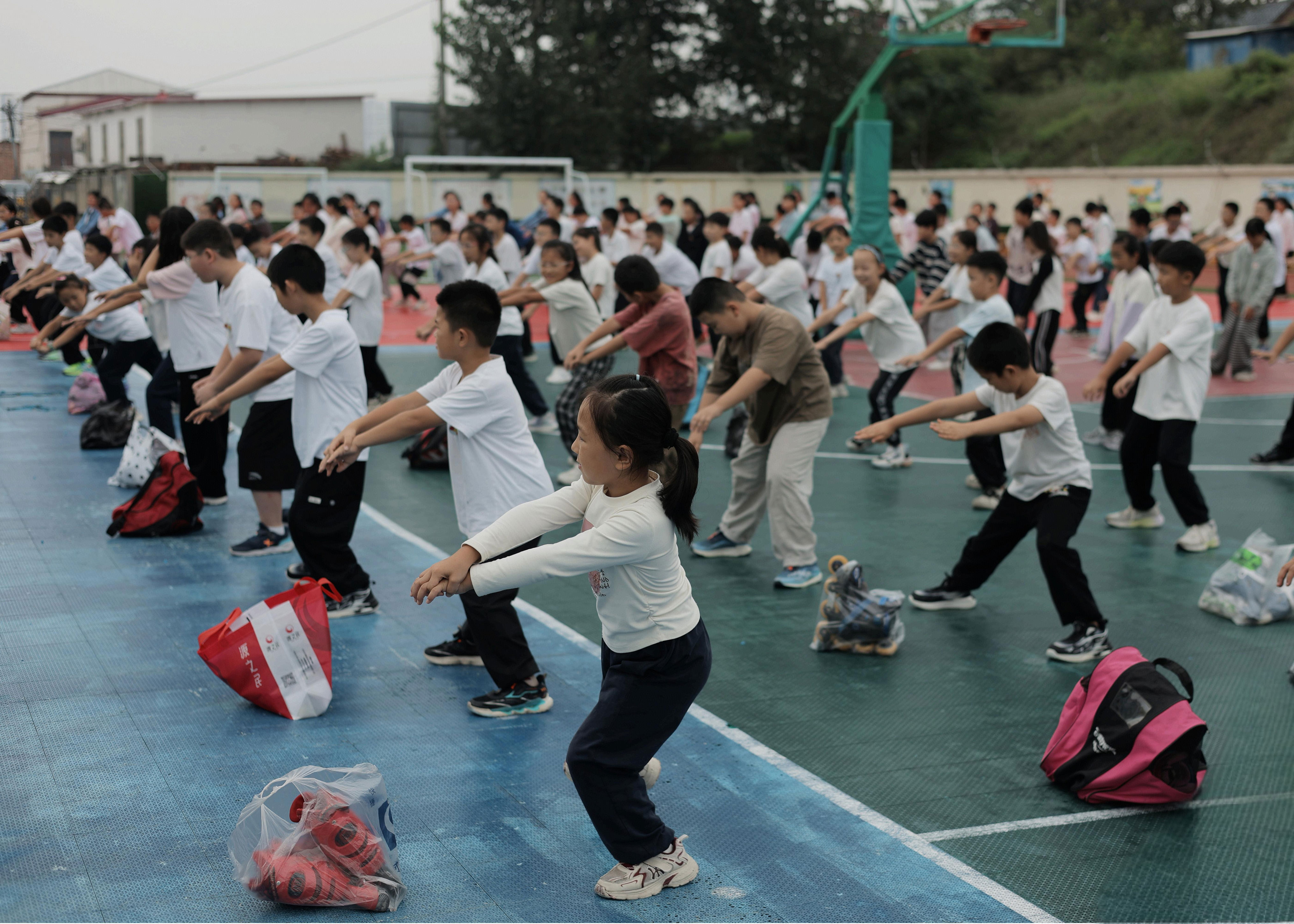 为全校师生