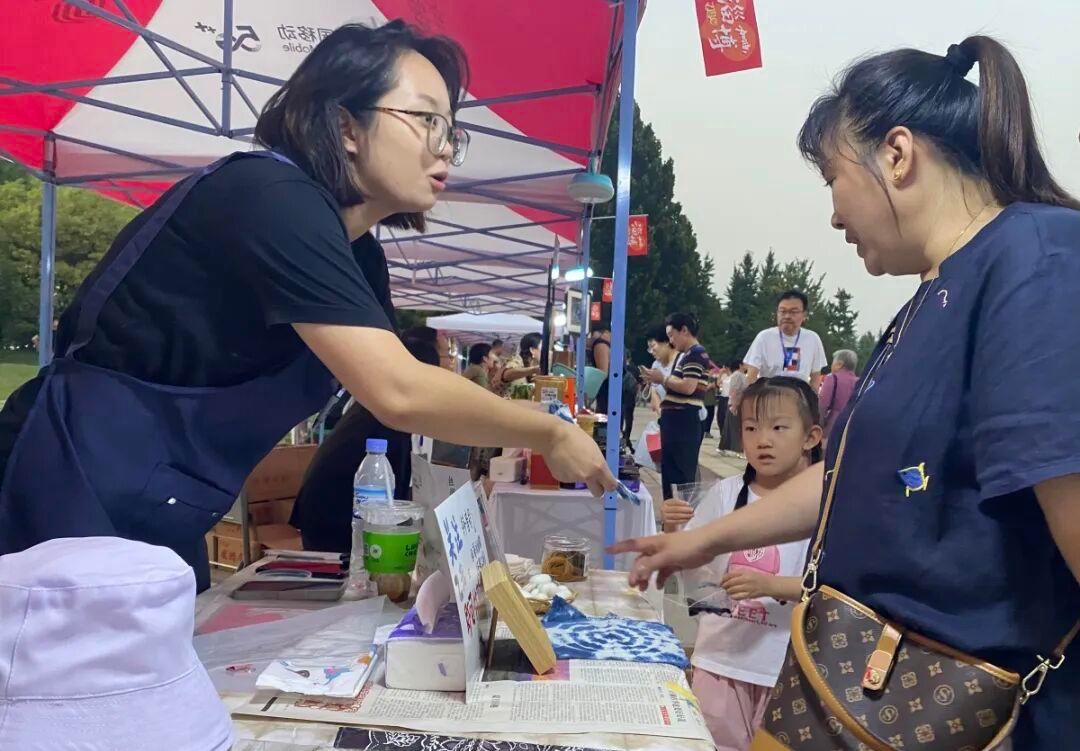 马拉松等集, 闹开集 马拉松等集, 闹开集