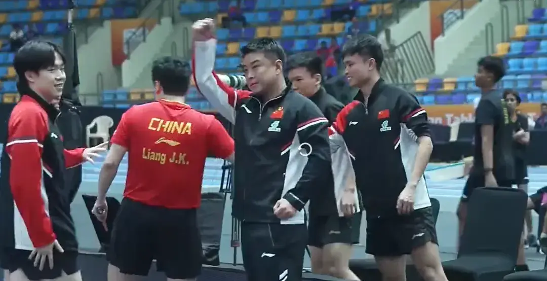 日本队集体, 面倒地, entit 日本队集体, 面倒地, entit