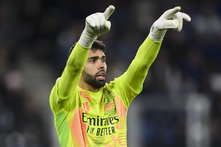 拉亚已是英, 区的绝对统, 空间 拉亚已是英, 区的绝对统, 空间