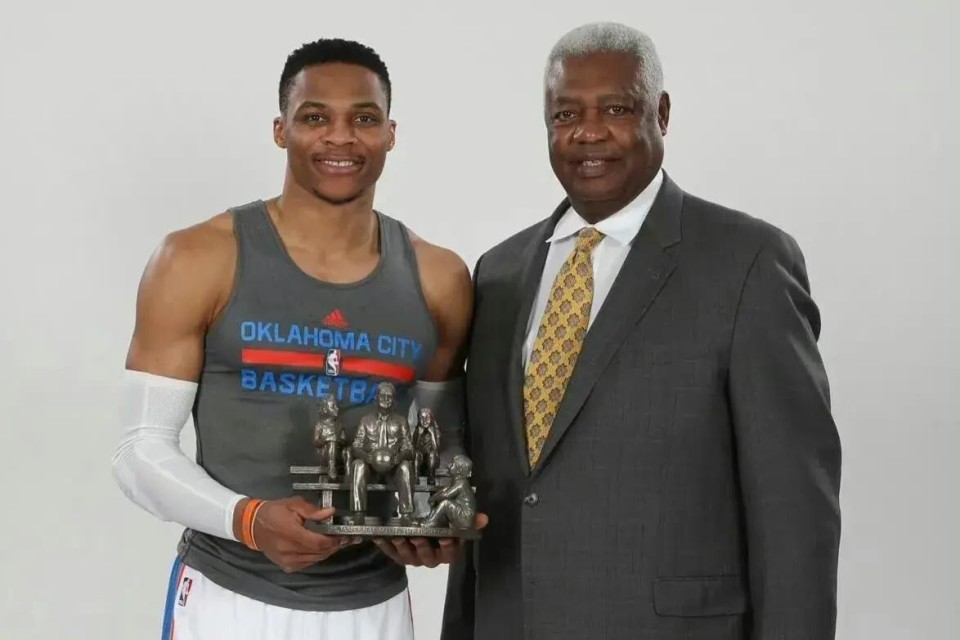 由于迟迟没, AA 由于迟迟没, AA